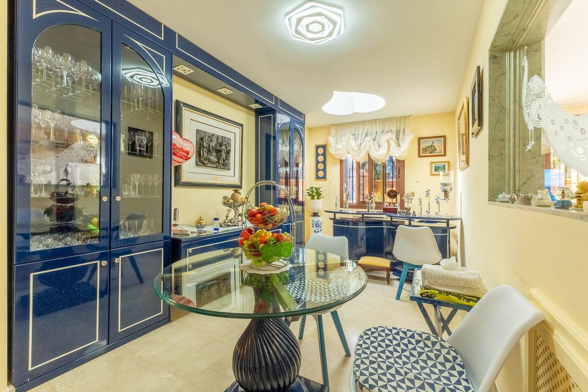 Se vende Villa - Chalet de 7 dormitorios en Costa Del Sol, Málaga, España
