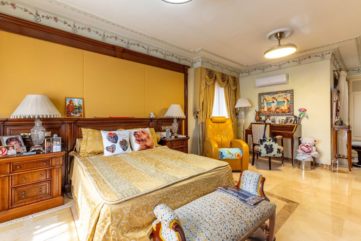 Se vende Villa - Chalet de 7 dormitorios en Costa Del Sol, Málaga, España