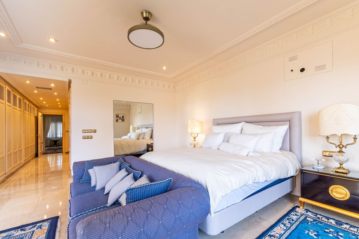 Se vende Villa - Chalet de 7 dormitorios en Costa Del Sol, Málaga, España