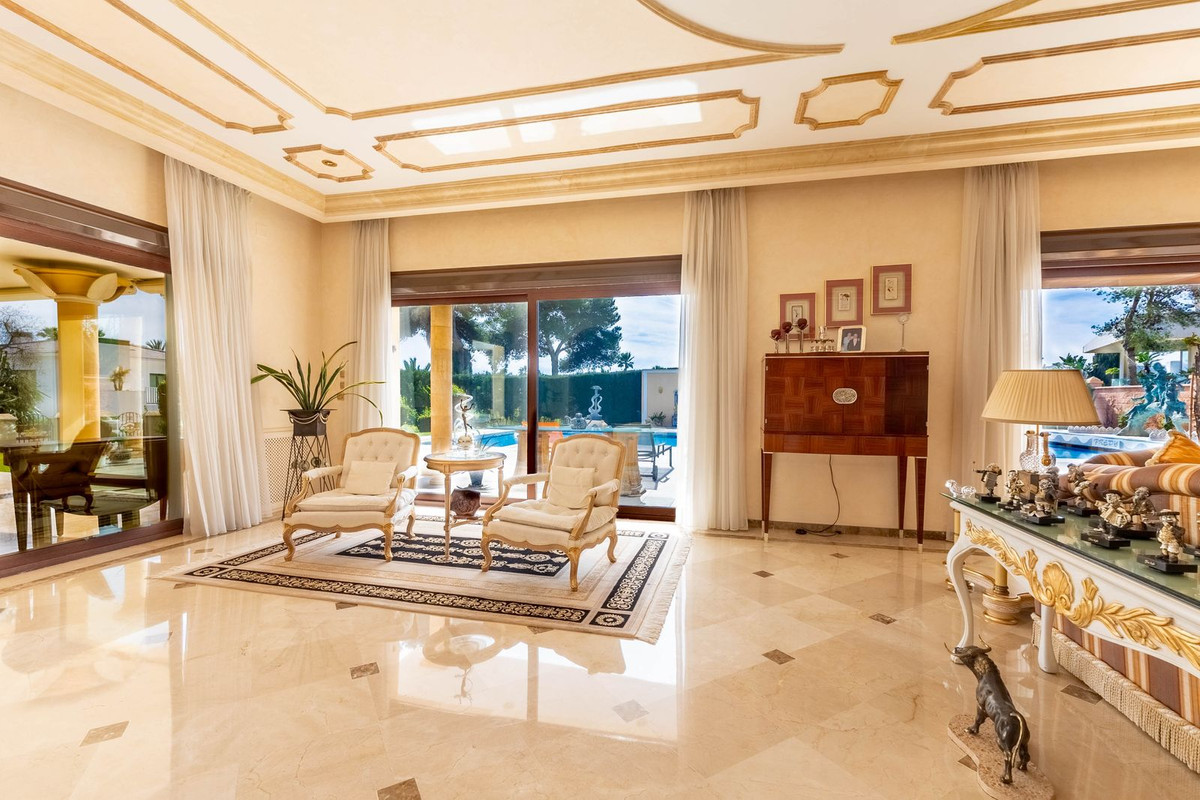 Se vende Villa - Chalet de 7 dormitorios en Costa Del Sol, Málaga, España