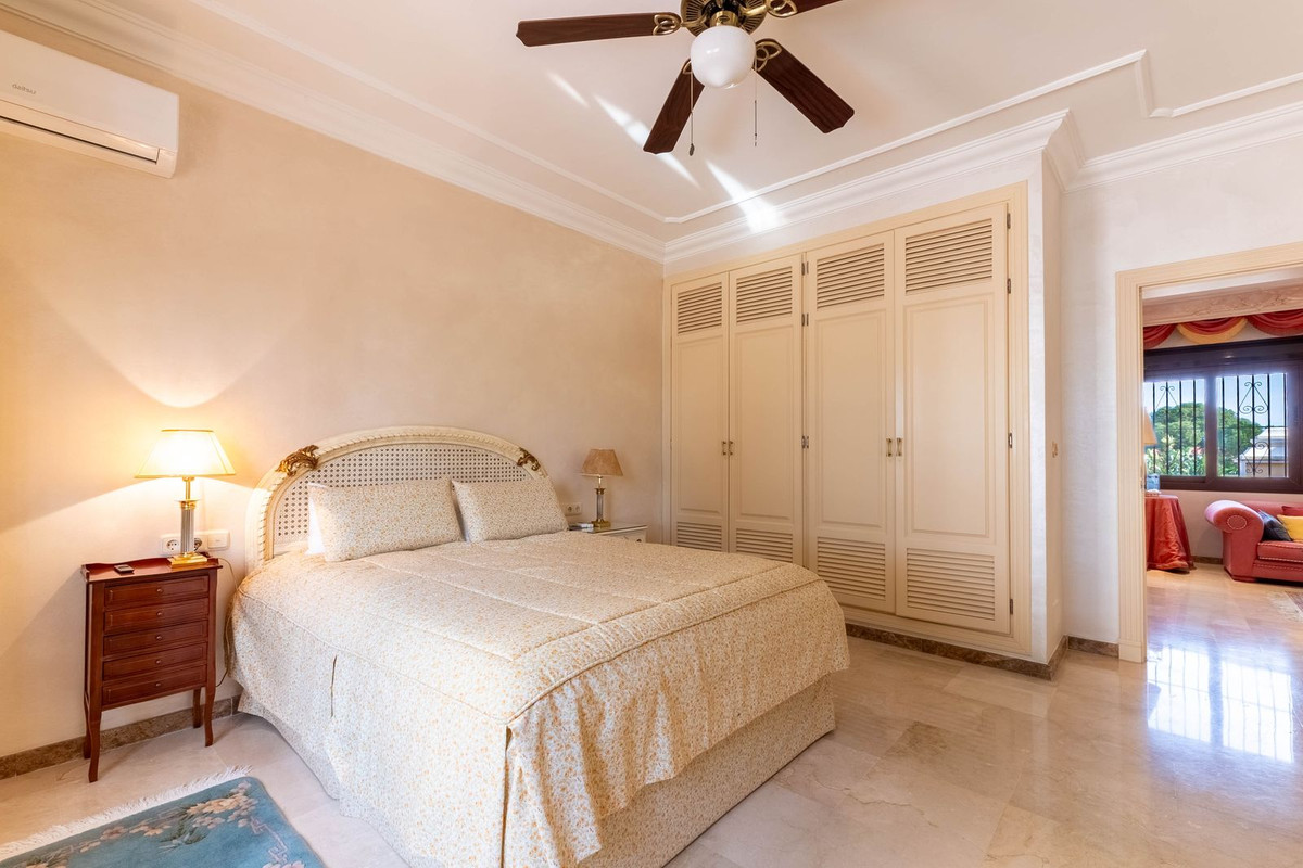 Se vende Villa - Chalet de 7 dormitorios en Costa Del Sol, Málaga, España
