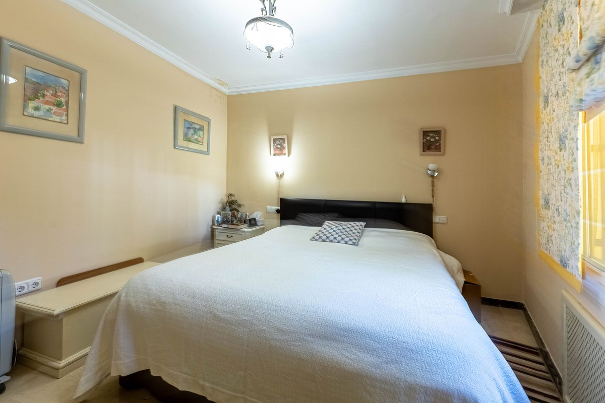 Se vende Villa - Chalet de 7 dormitorios en Costa Del Sol, Málaga, España