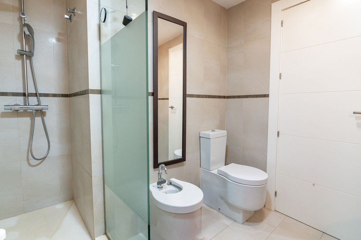 4 Bed Townhouse for sale in Estepona Costa Del Sol, Málaga, Spain