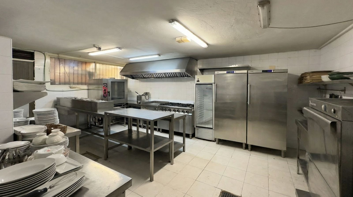 Se vende Restaurante de 2 dormitorios en Costa Del Sol, Málaga, España