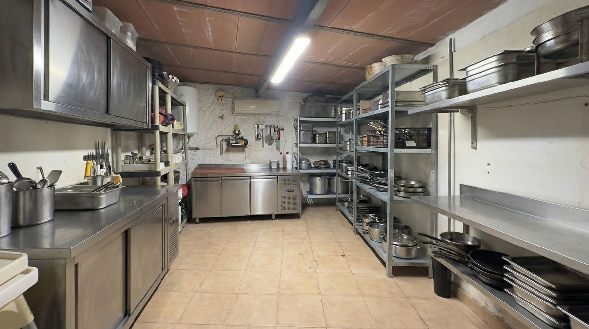 Se vende Restaurante de 2 dormitorios en Costa Del Sol, Málaga, España