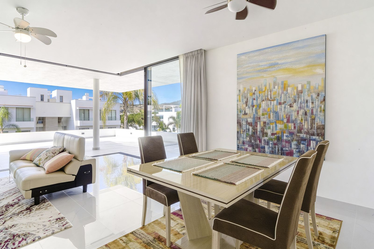 3 Bed Apartment for sale in New Golden Mile Costa Del Sol, Málaga, Spain