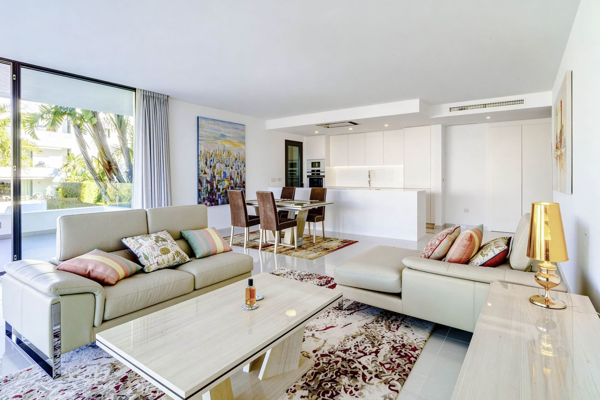 3 Bed Apartment for sale in New Golden Mile Costa Del Sol, Málaga, Spain