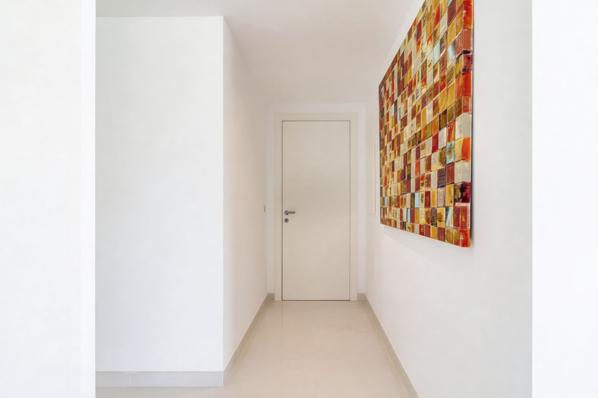 3 Bed Apartment for sale in New Golden Mile Costa Del Sol, Málaga, Spain