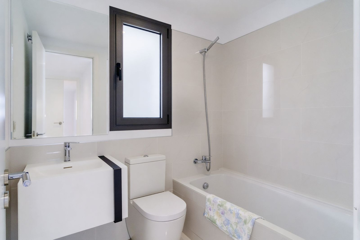 3 Bed Apartment for sale in New Golden Mile Costa Del Sol, Málaga, Spain