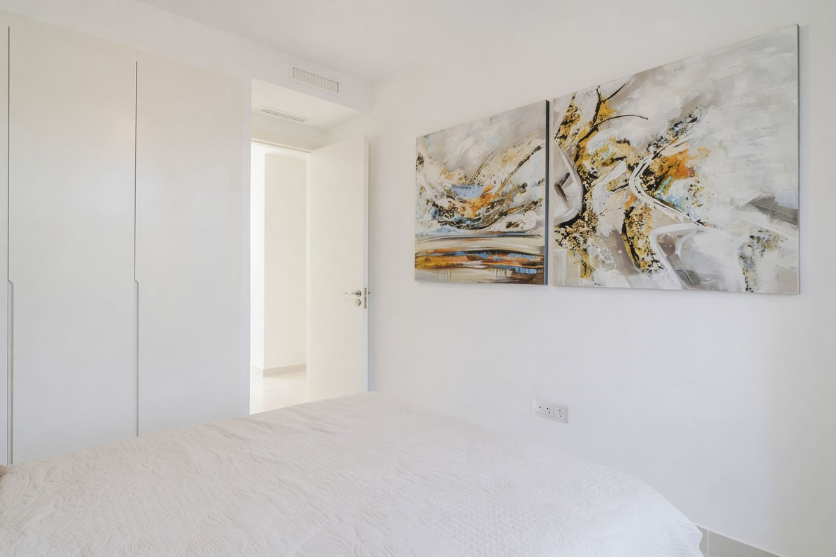 3 Bed Apartment for sale in New Golden Mile Costa Del Sol, Málaga, Spain