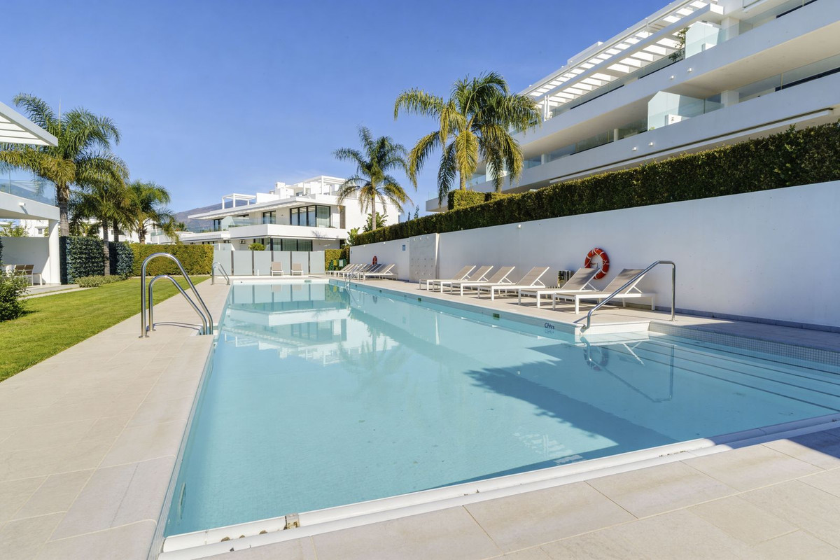 3 Bed Apartment for sale in New Golden Mile Costa Del Sol, Málaga, Spain