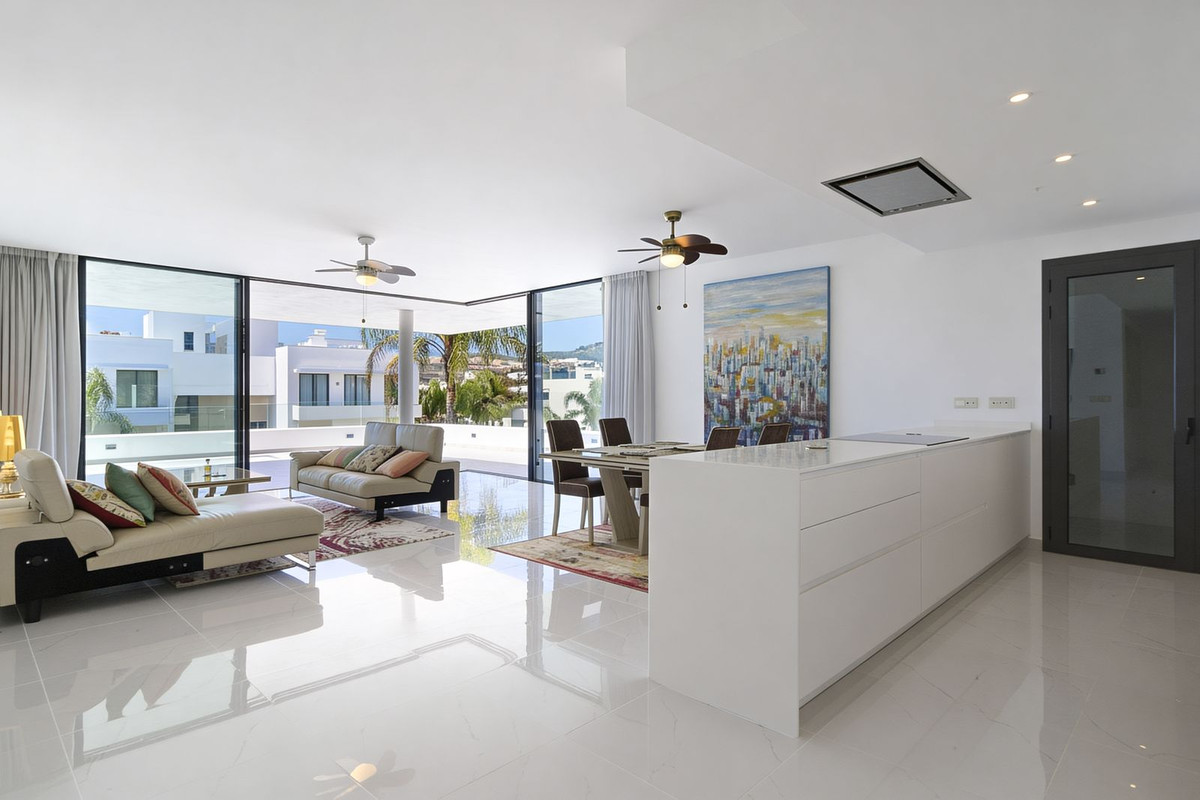 3 Bed Apartment for sale in New Golden Mile Costa Del Sol, Málaga, Spain