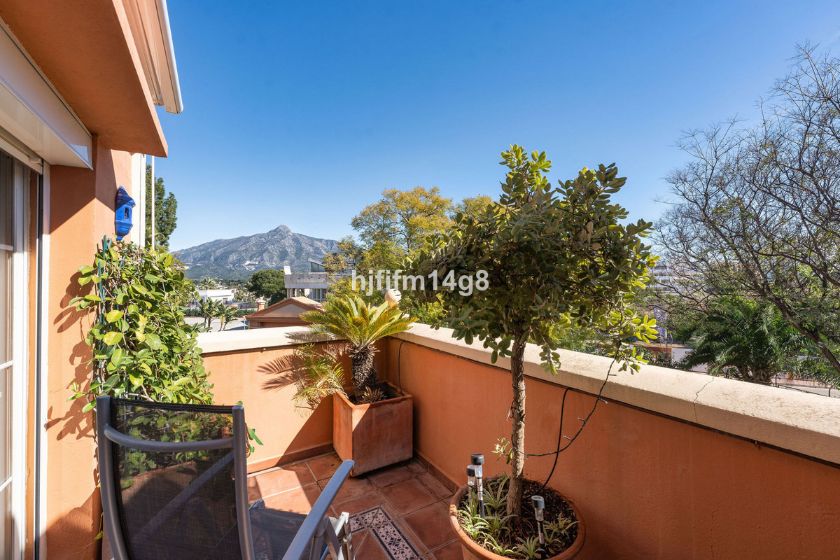 3 Bed Apartment for sale in Nueva Andalucía Costa Del Sol, Málaga, Spain