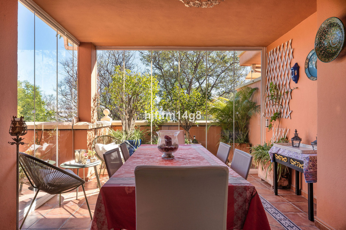 3 Bed Apartment for sale in Nueva Andalucía Costa Del Sol, Málaga, Spain