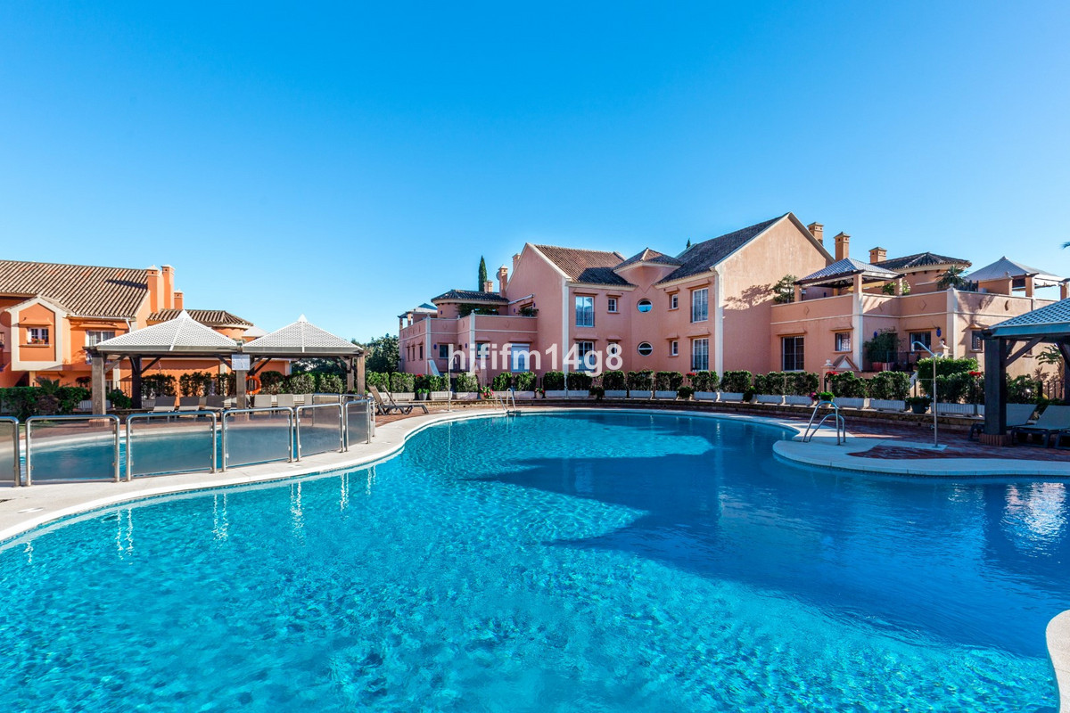3 Bed Apartment for sale in Nueva Andalucía Costa Del Sol, Málaga, Spain