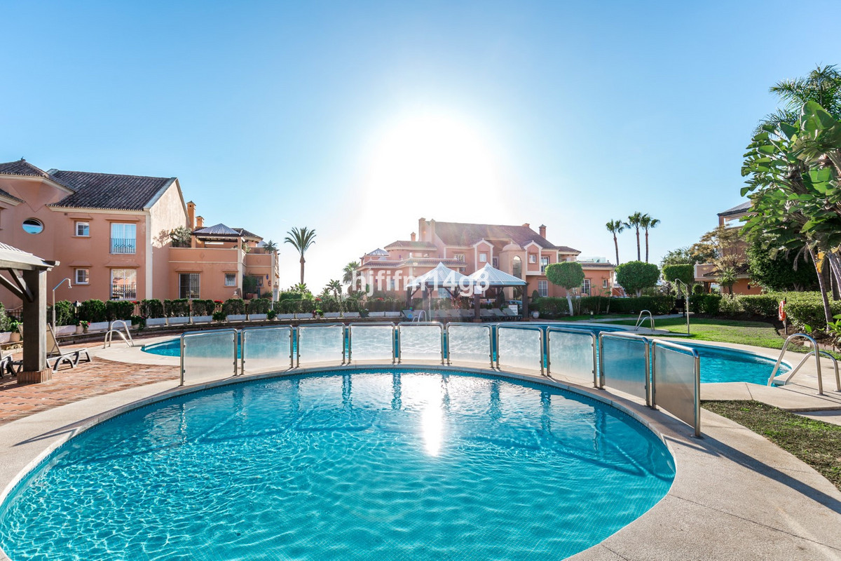 3 Bed Apartment for sale in Nueva Andalucía Costa Del Sol, Málaga, Spain