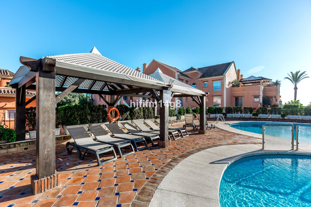 3 Bed Apartment for sale in Nueva Andalucía Costa Del Sol, Málaga, Spain