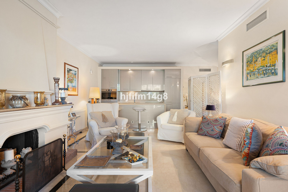 3 Bed Apartment for sale in Nueva Andalucía Costa Del Sol, Málaga, Spain