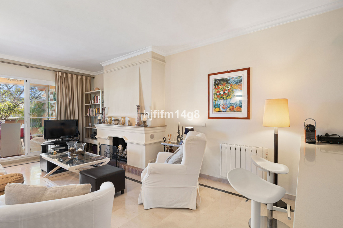 3 Bed Apartment for sale in Nueva Andalucía Costa Del Sol, Málaga, Spain