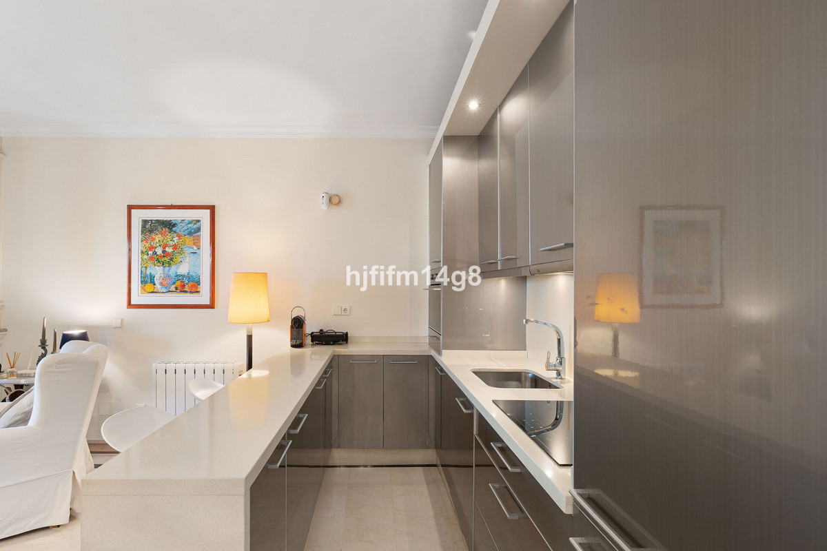 3 Bed Apartment for sale in Nueva Andalucía Costa Del Sol, Málaga, Spain