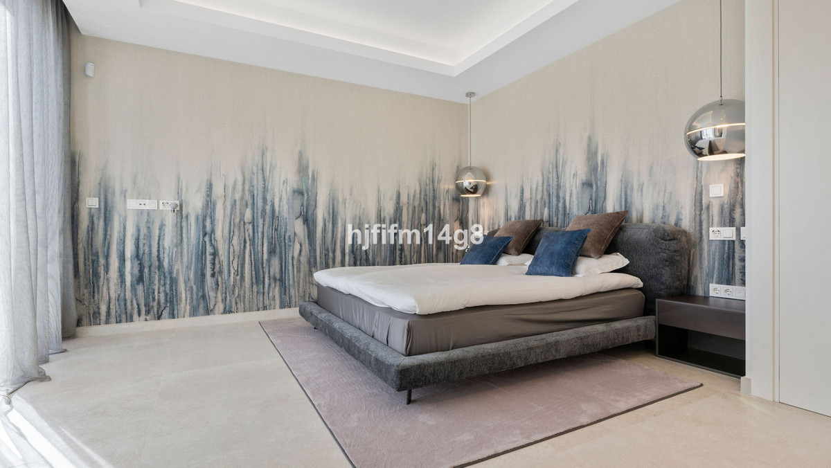 Se vende Villa - Chalet de 5 dormitorios en Costa Del Sol, Málaga, España