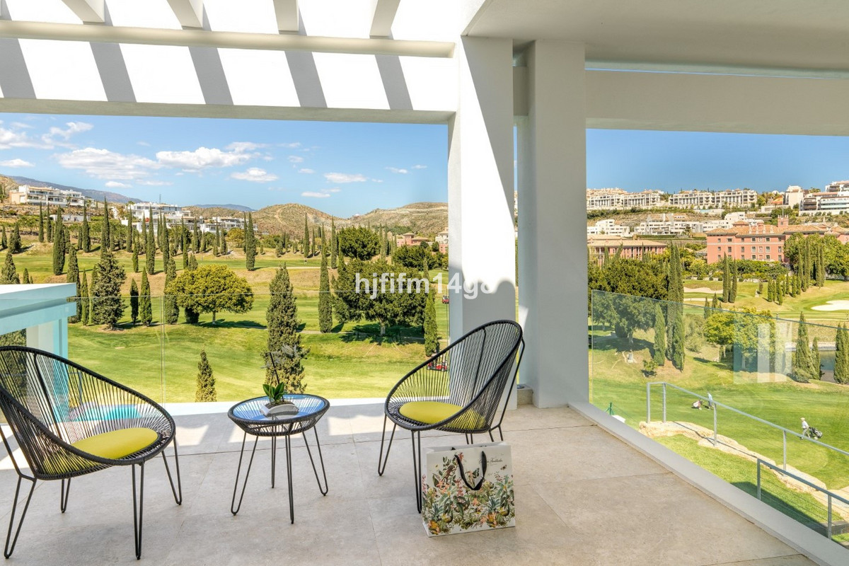 Se vende Villa - Chalet de 5 dormitorios en Costa Del Sol, Málaga, España
