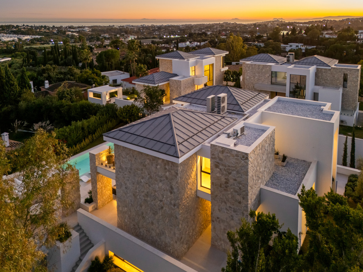 Se vende Villa - Chalet de 5 dormitorios en Costa Del Sol, Málaga, España