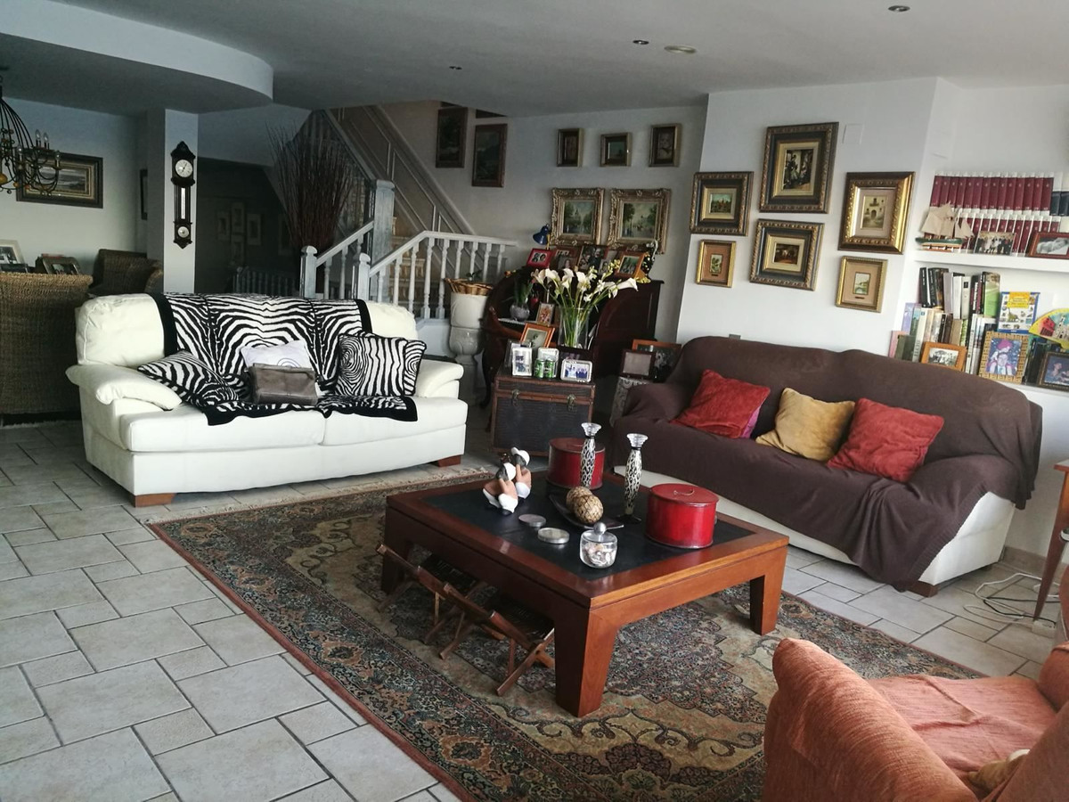4 Bed Townhouse for sale in Santa Pola Costa Blanca, Alicante, Spain