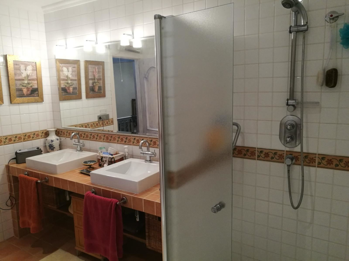 4 Bed Townhouse for sale in Santa Pola Costa Blanca, Alicante, Spain