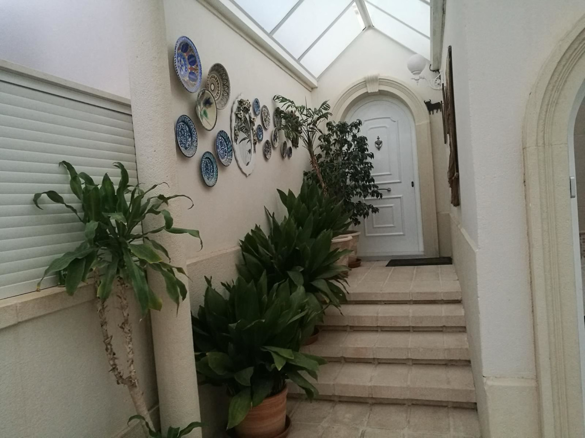 4 Bed Townhouse for sale in Santa Pola Costa Blanca, Alicante, Spain
