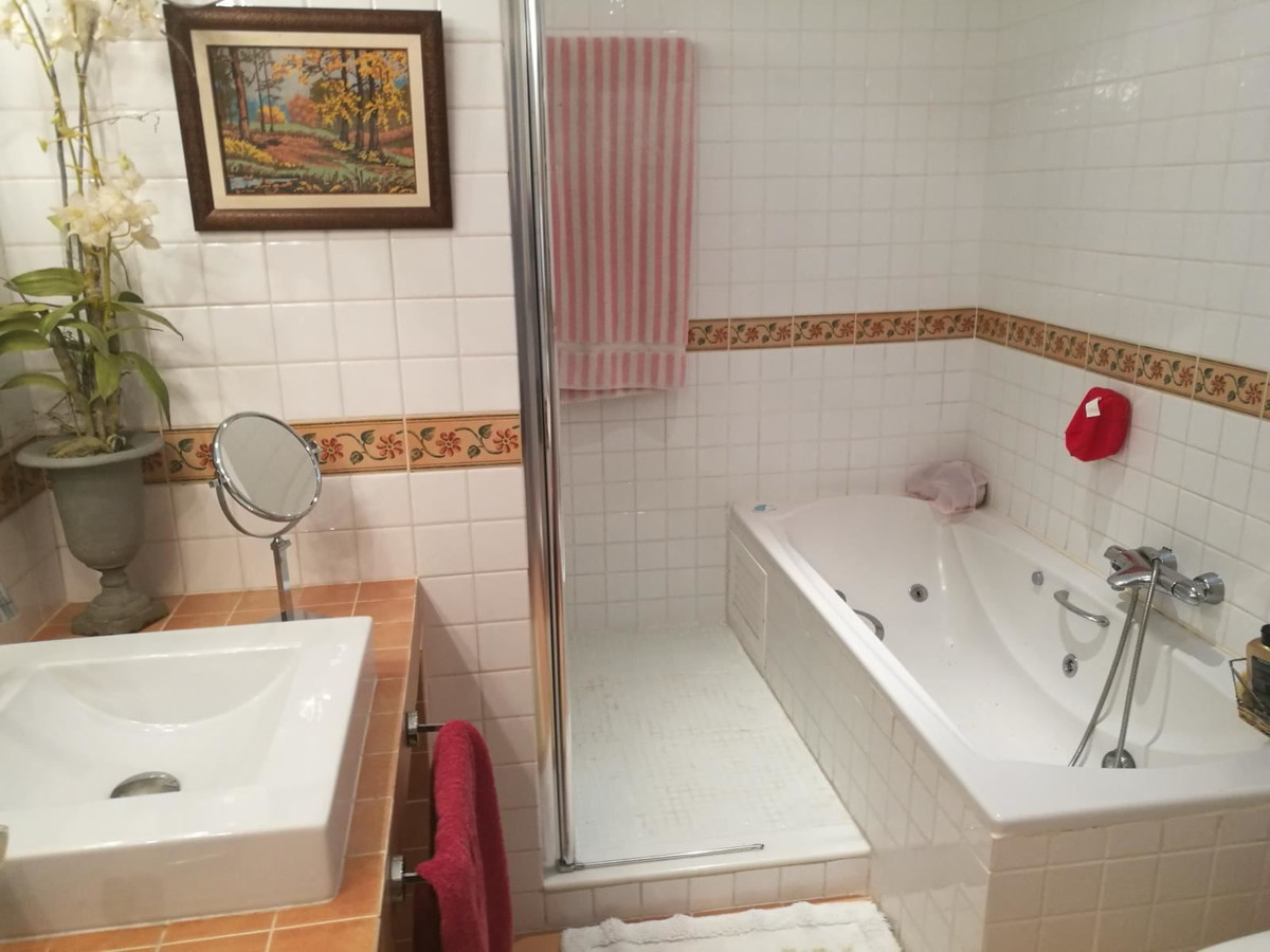4 Bed Townhouse for sale in Santa Pola Costa Blanca, Alicante, Spain