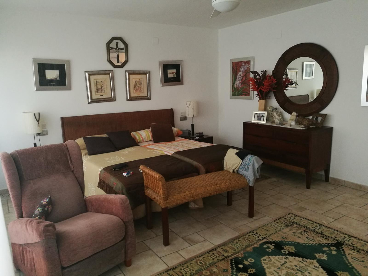 4 Bed Townhouse for sale in Santa Pola Costa Blanca, Alicante, Spain
