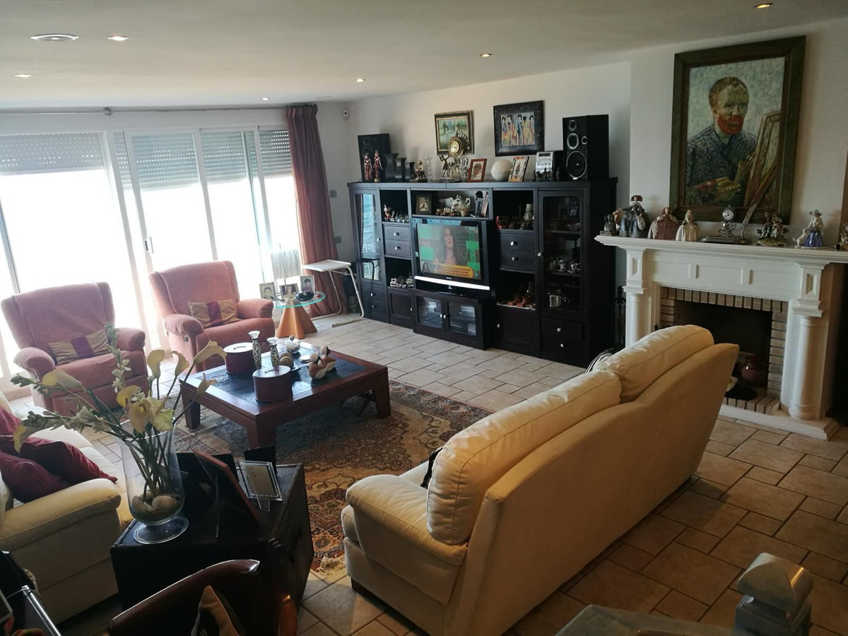 4 Bed Townhouse for sale in Santa Pola Costa Blanca, Alicante, Spain