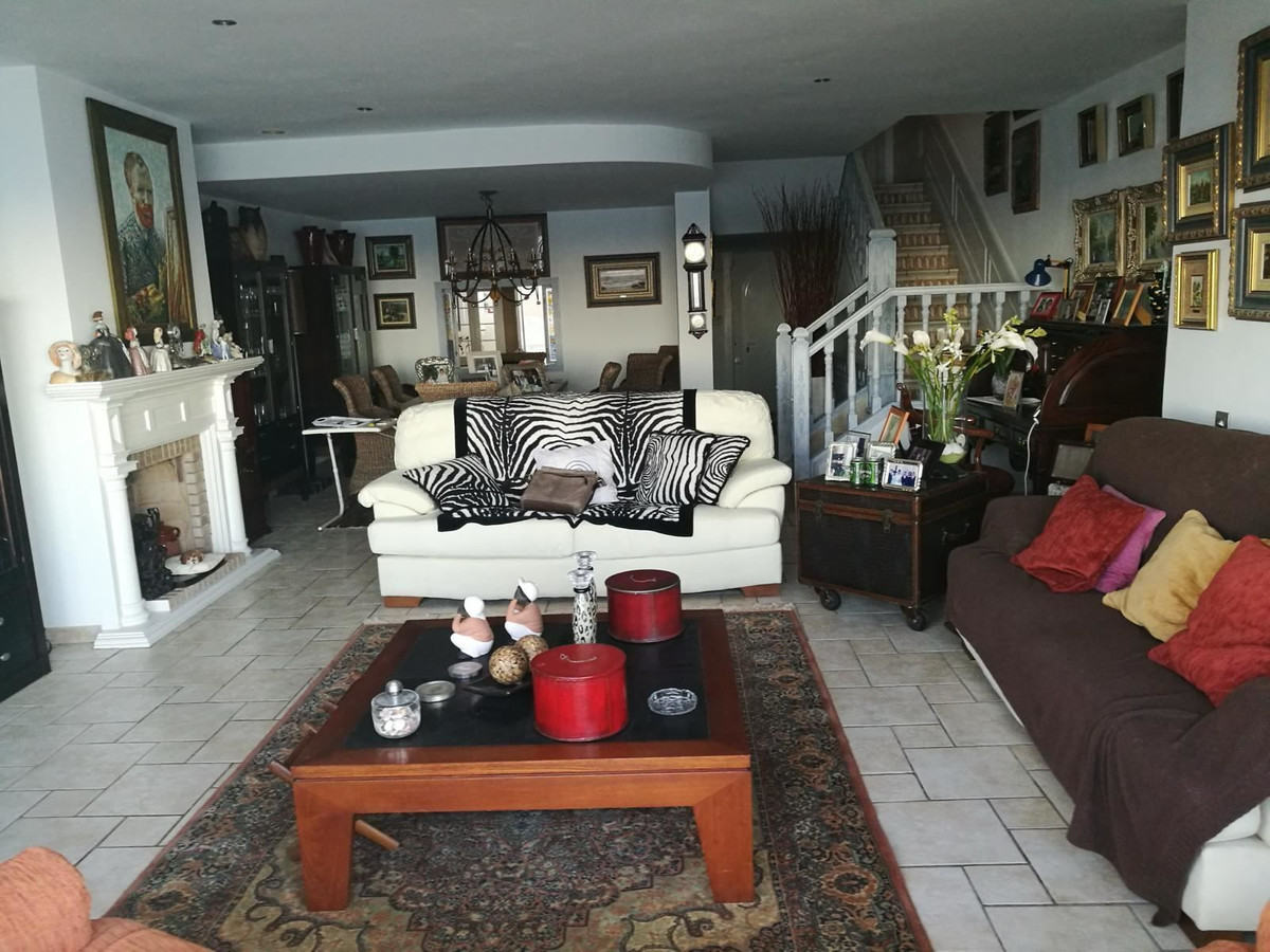 4 Bed Townhouse for sale in Santa Pola Costa Blanca, Alicante, Spain