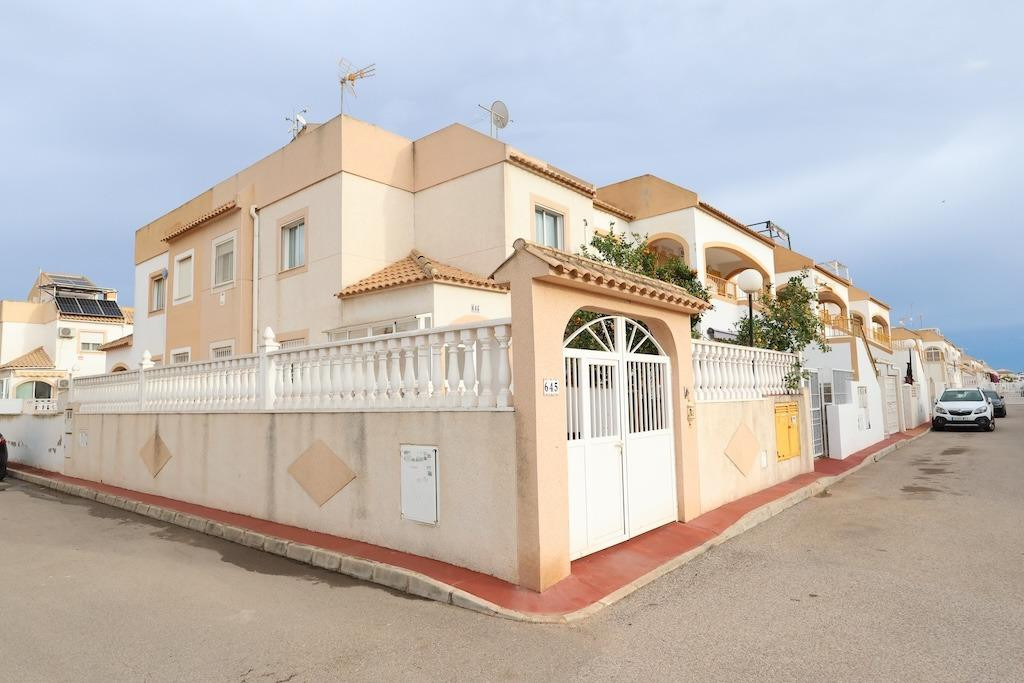 3 Bed Townhouse for sale in Torrevieja Costa Blanca, Alicante, Spain