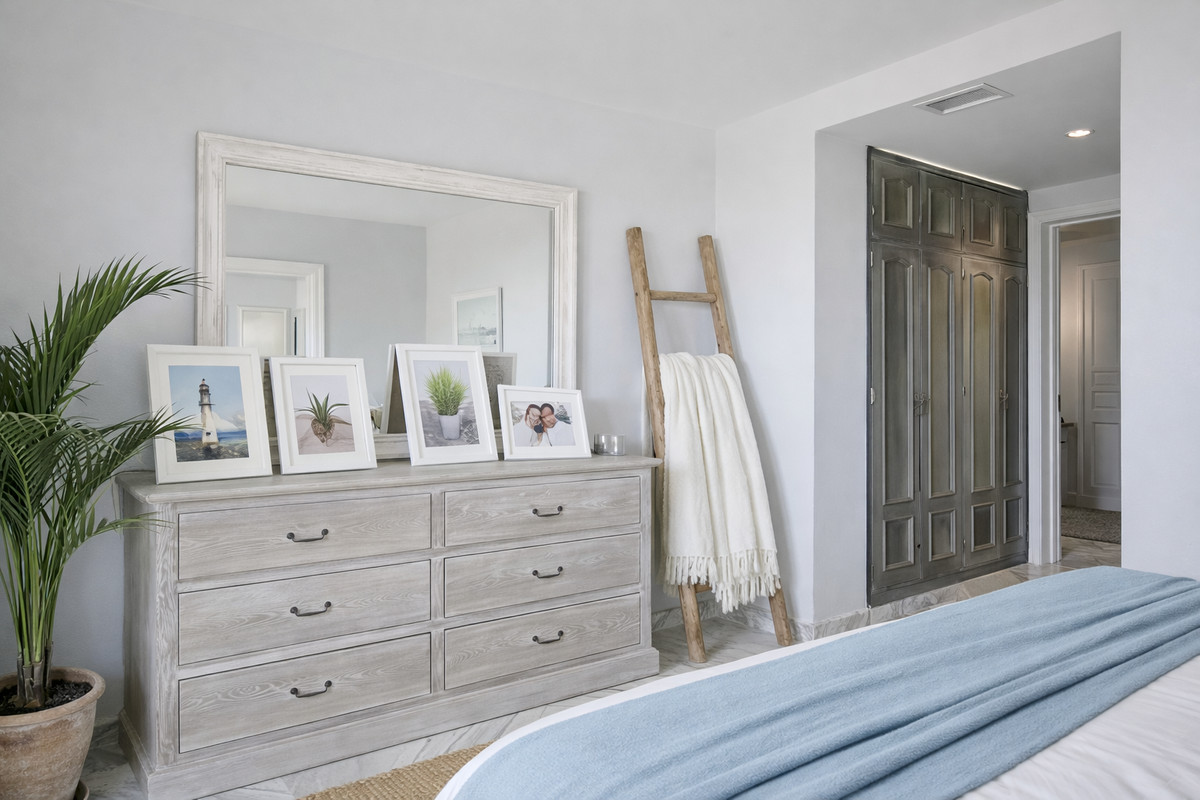 2 Bed Apartment for sale in Selwo Costa Del Sol, Málaga, Spain