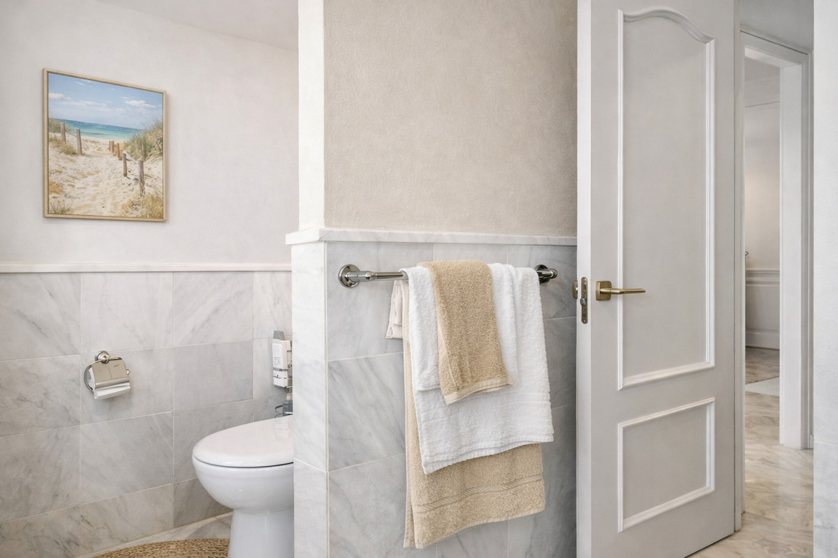 2 Bed Apartment for sale in Selwo Costa Del Sol, Málaga, Spain