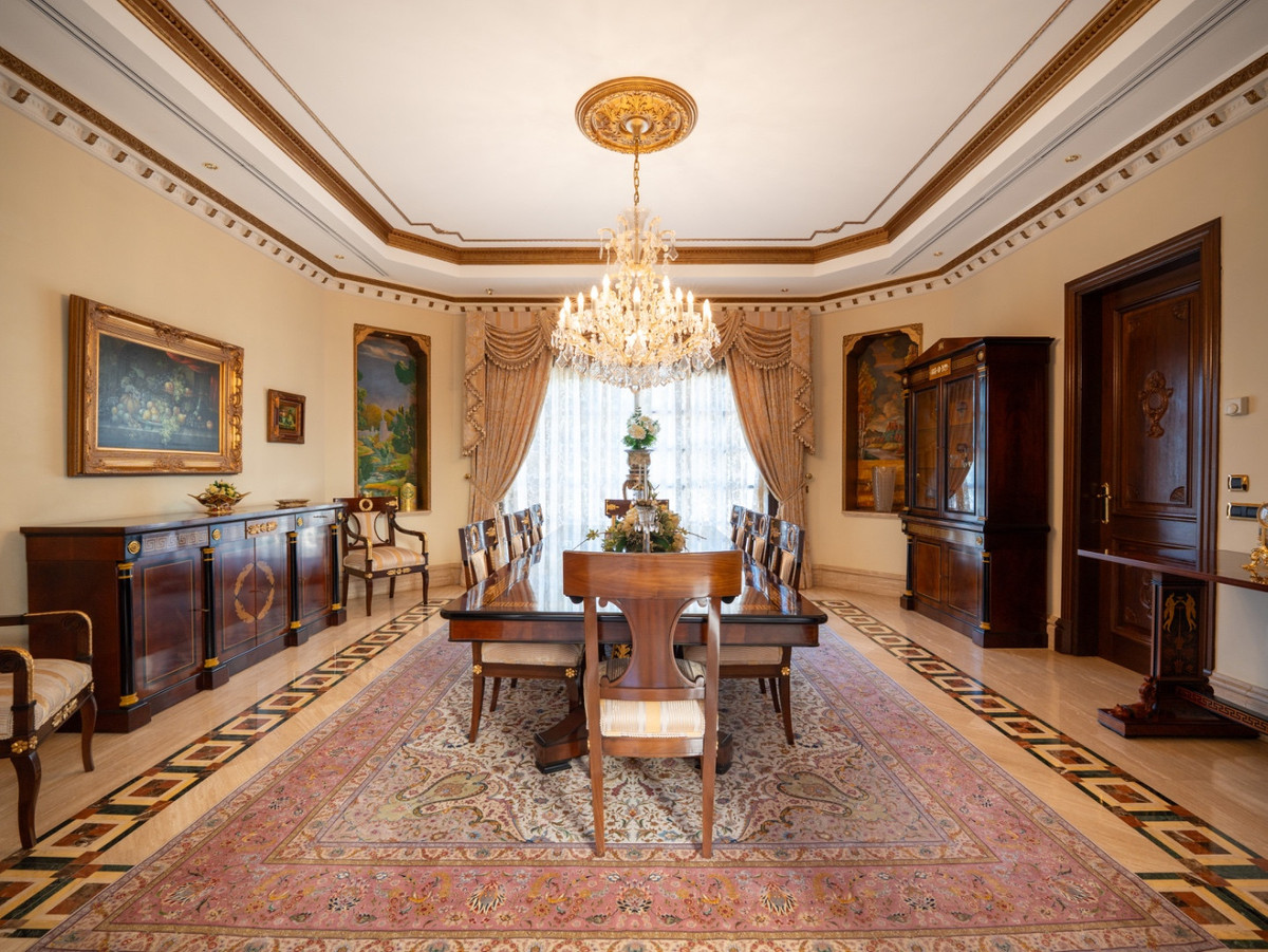 6 Bed Townhouse for sale in Sierra Blanca Costa Del Sol, Málaga, Spain
