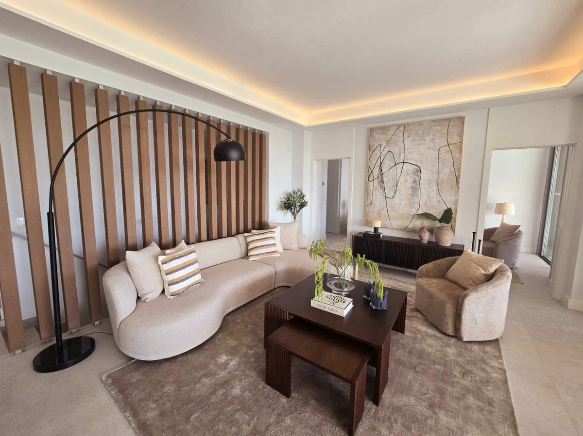 4 Bed Apartment for sale in Marbella Costa Del Sol, Málaga, Spain