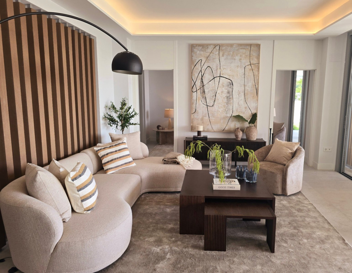 4 Bed Apartment for sale in Marbella Costa Del Sol, Málaga, Spain