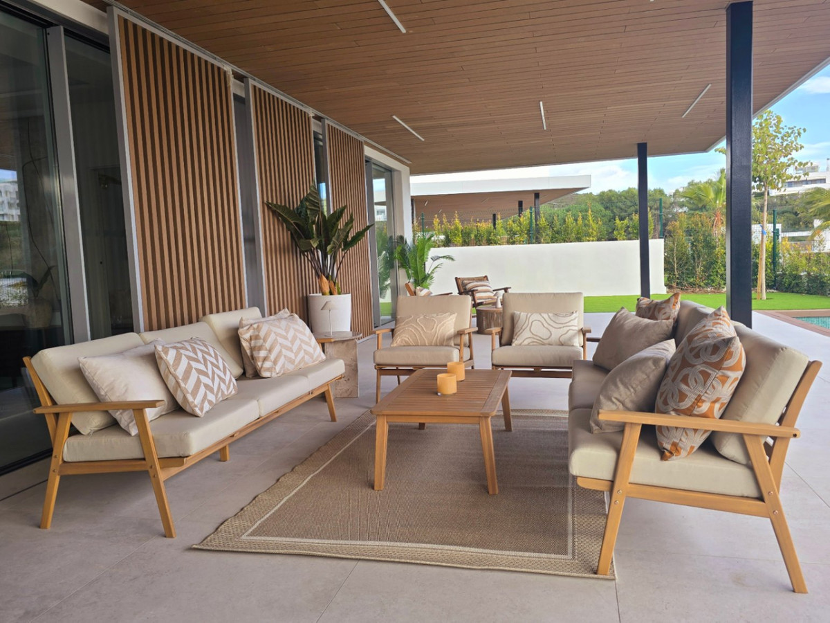 4 Bed Apartment for sale in Marbella Costa Del Sol, Málaga, Spain