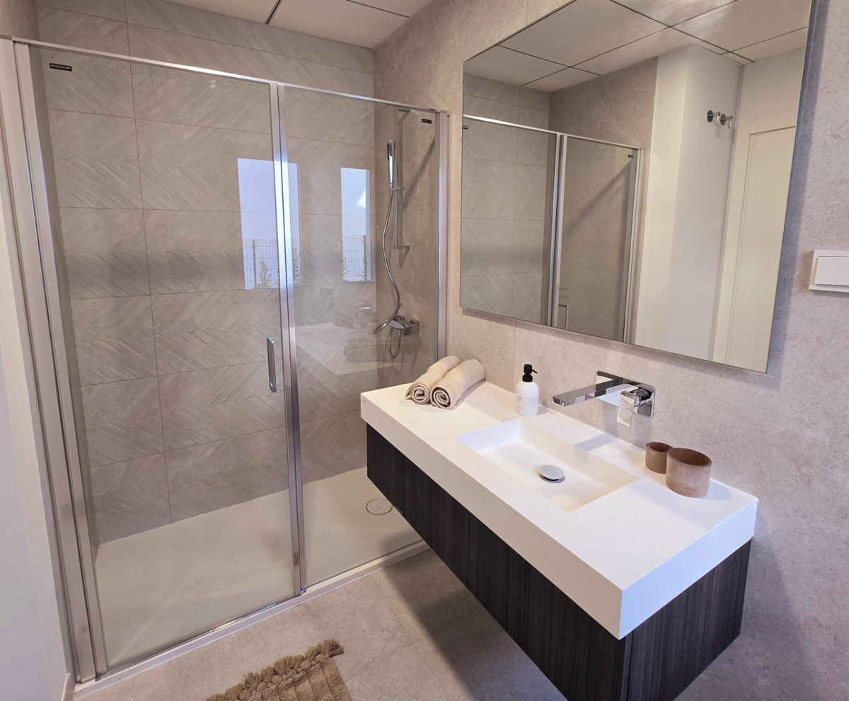 4 Bed Apartment for sale in Marbella Costa Del Sol, Málaga, Spain