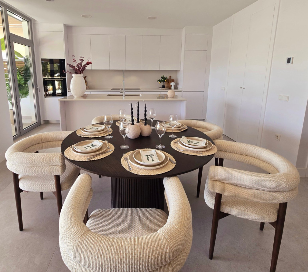 4 Bed Apartment for sale in Marbella Costa Del Sol, Málaga, Spain