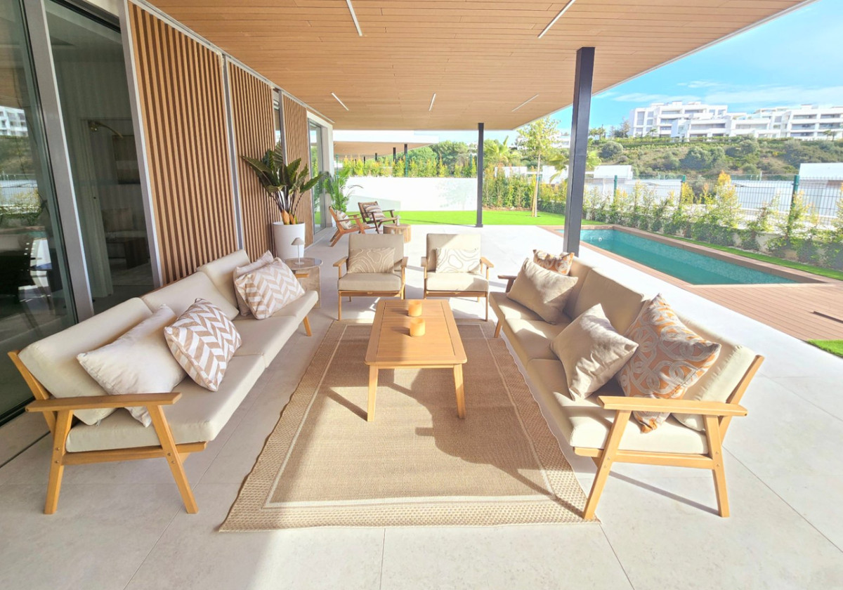 4 Bed Apartment for sale in Marbella Costa Del Sol, Málaga, Spain