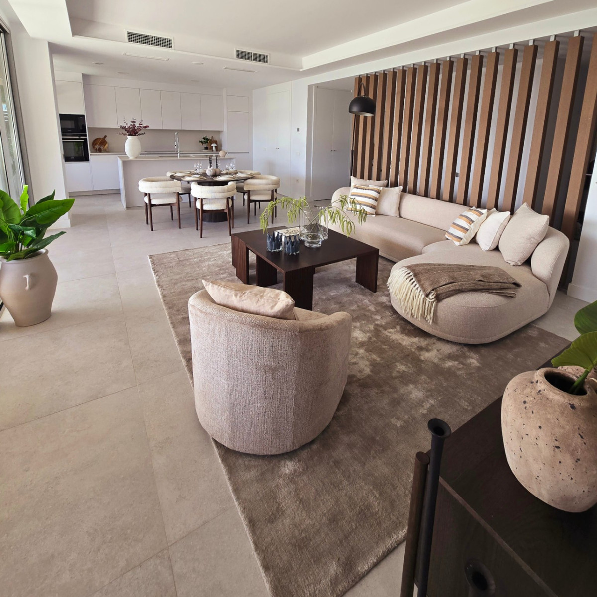 4 Bed Apartment for sale in Marbella Costa Del Sol, Málaga, Spain