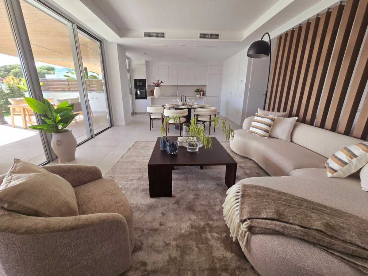 4 Bed Apartment for sale in Marbella Costa Del Sol, Málaga, Spain