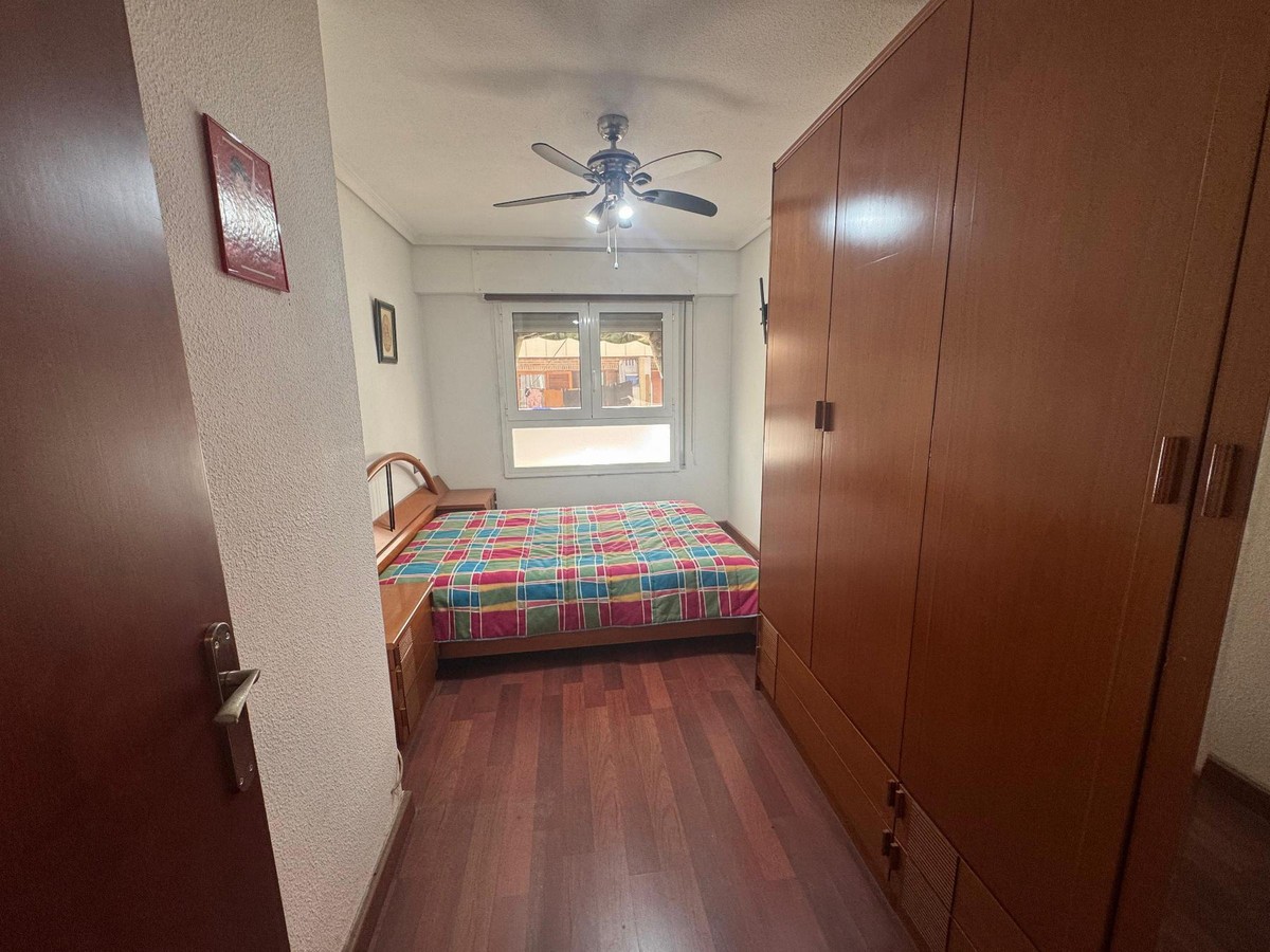 Se vende Apartamento Planta Media de 3 dormitorios en Costa Blanca, Alicante, España