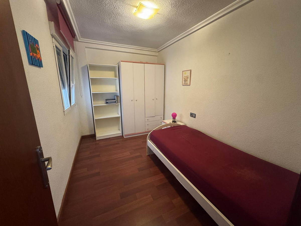 Se vende Apartamento Planta Media de 3 dormitorios en Costa Blanca, Alicante, España