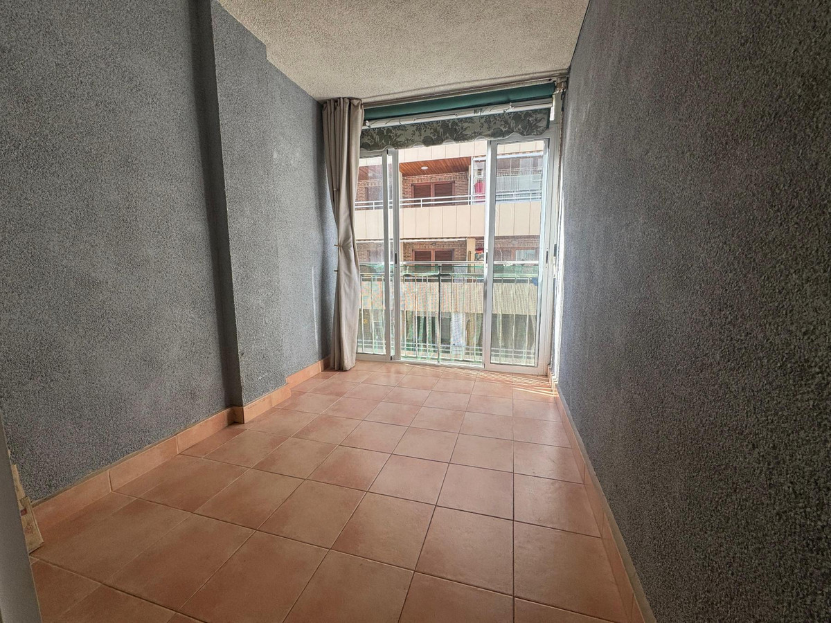 Se vende Apartamento Planta Media de 3 dormitorios en Costa Blanca, Alicante, España