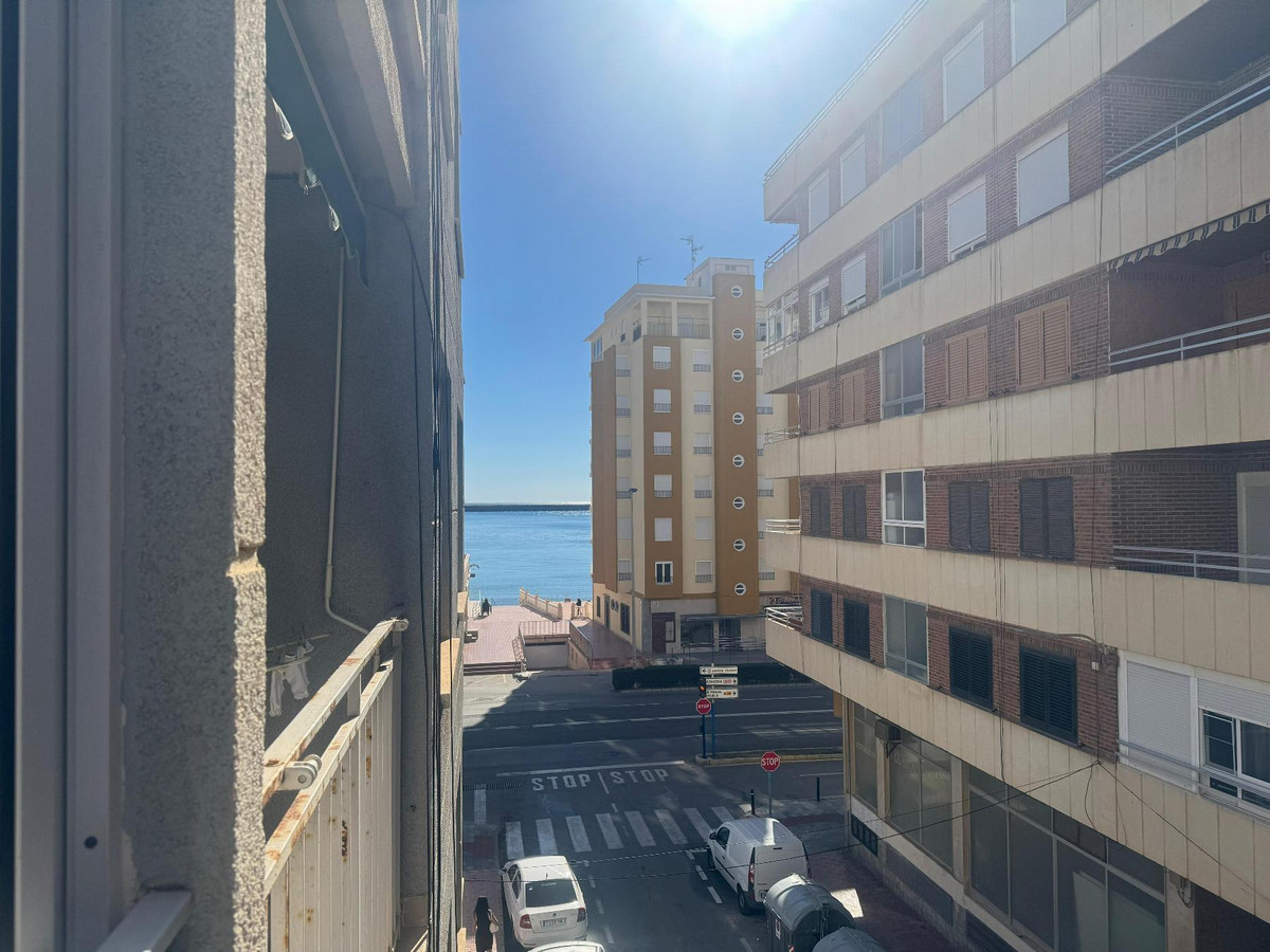 Se vende Apartamento Planta Media de 3 dormitorios en Costa Blanca, Alicante, España